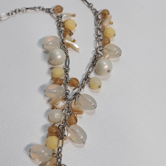 Silver Tone Shell Pearl Bead Beach Necklace - Picture 7 of 9